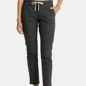 Vuori womens riptsop pant size large